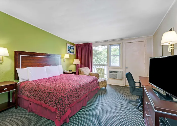 Days Inn By Wyndham Kittery